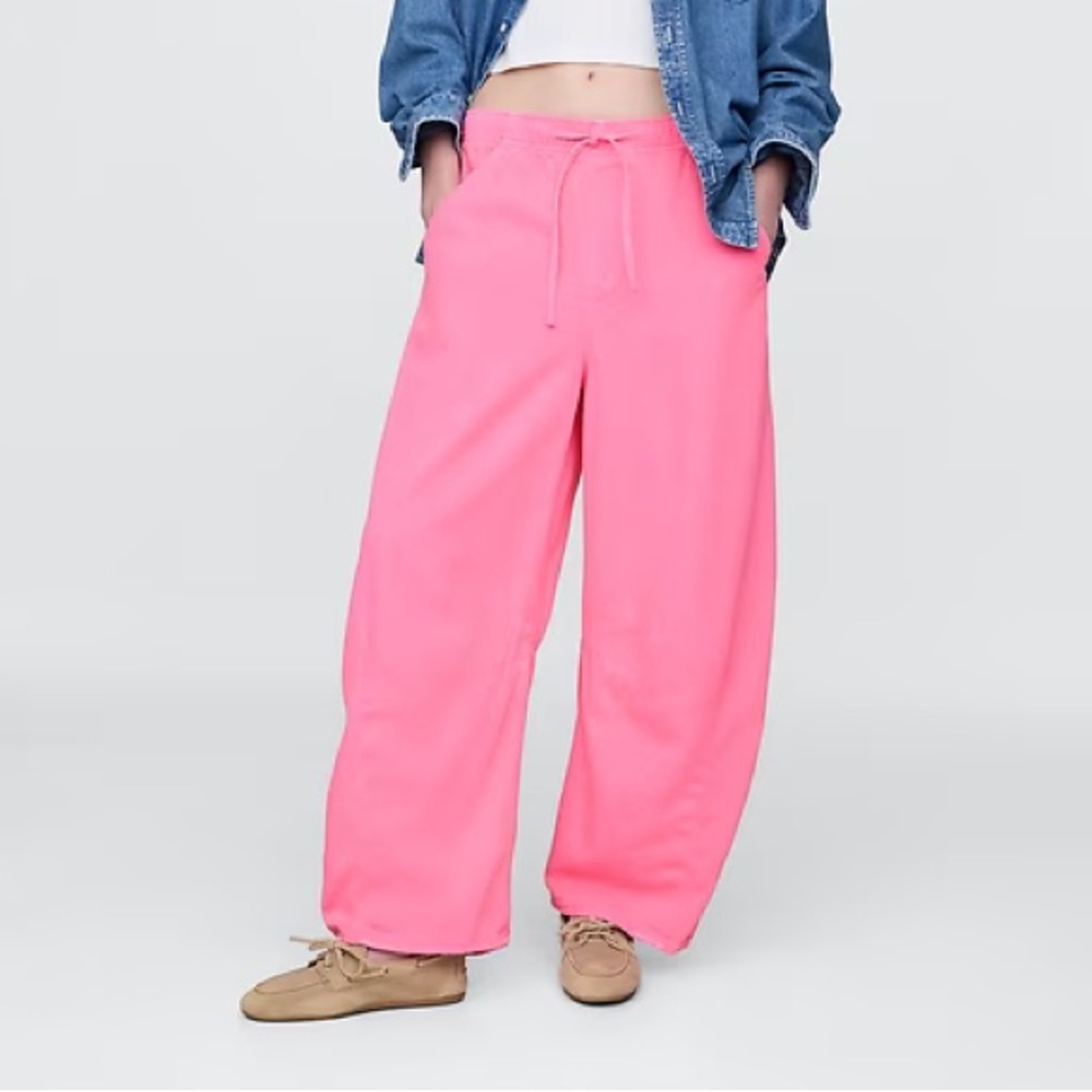 Old Navy Bright Pink Wide-Leg Jeans